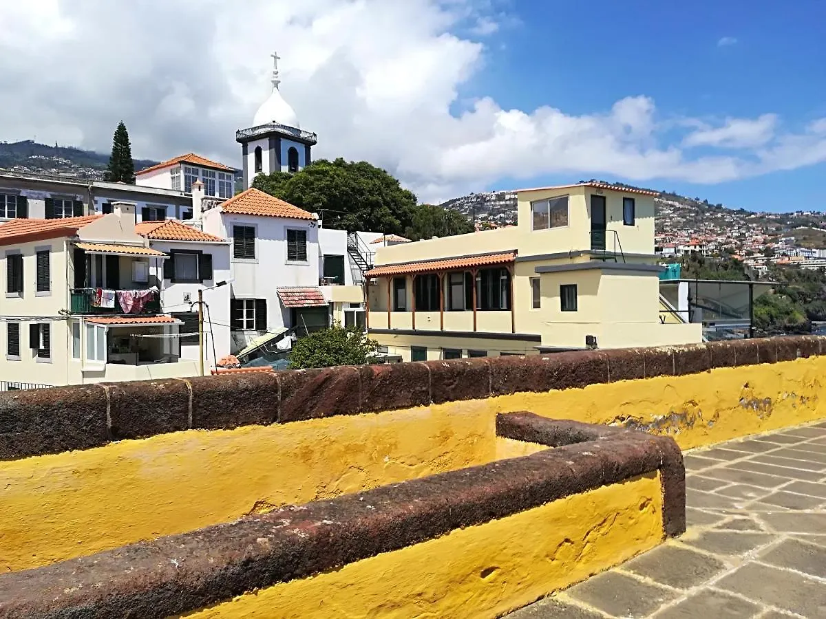 Cosy Apartment In Funchal Sea And Mountain Views 35 M²